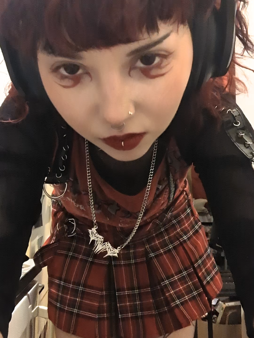 THIGH HIGHZZZZZ BABYYYYYY (purchased second hand off vinted muah muah) #theythem #nmlnm #wlw #fyp #alt 