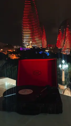 Mətanət İsgəndərli-Bir gün✨#keşfet #retro #baku #keşfeteal #keşfetbeniöneçıkar 