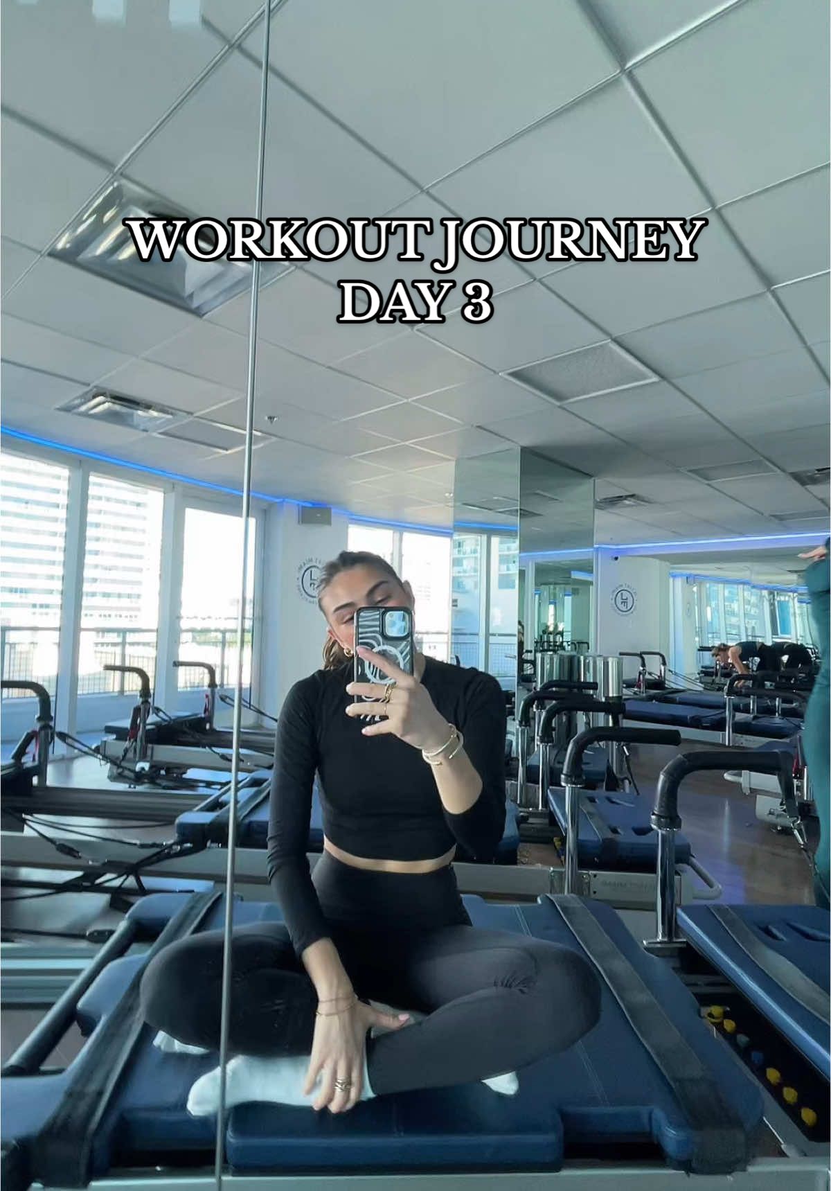 winter uglies🤺🤺🙅🏻‍♀️🙅🏻‍♀️ day 3🤭   #workoutplan #workoutjourney #workoutfit #workouttips 