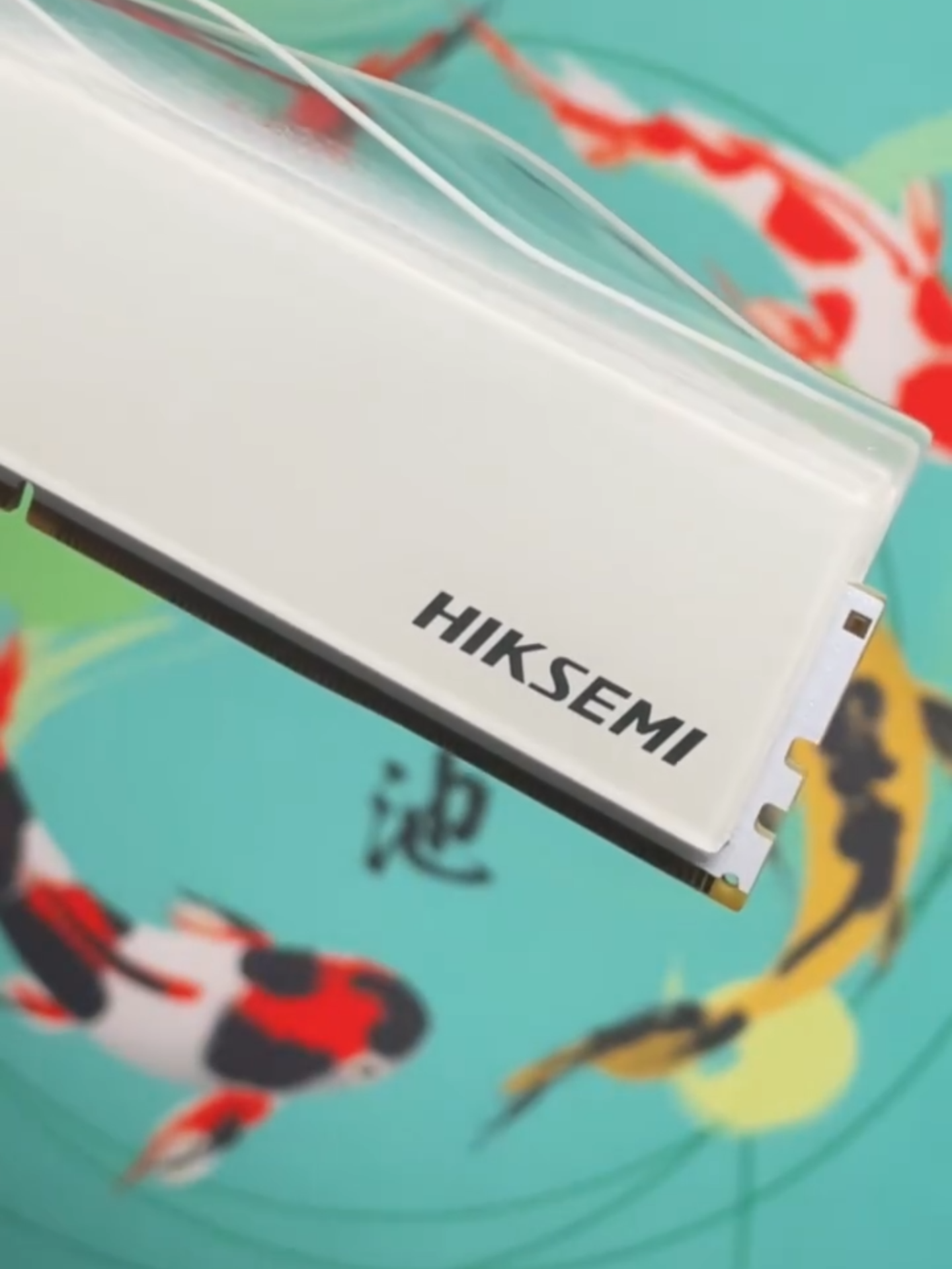 Estética e qualidade de desempenho!   Compatível com DDR4 e equipado com dissipador de calor que garante estabilidade e o máximo desempenho, a memória Wave da Hiksemi é surpreendente. Além disso, seu design robusto com vidro temperado e iluminação RGB que entregam uma beleza impressionante. #hiksemi #wave #memória #setup #upgrade #rgb #gamer