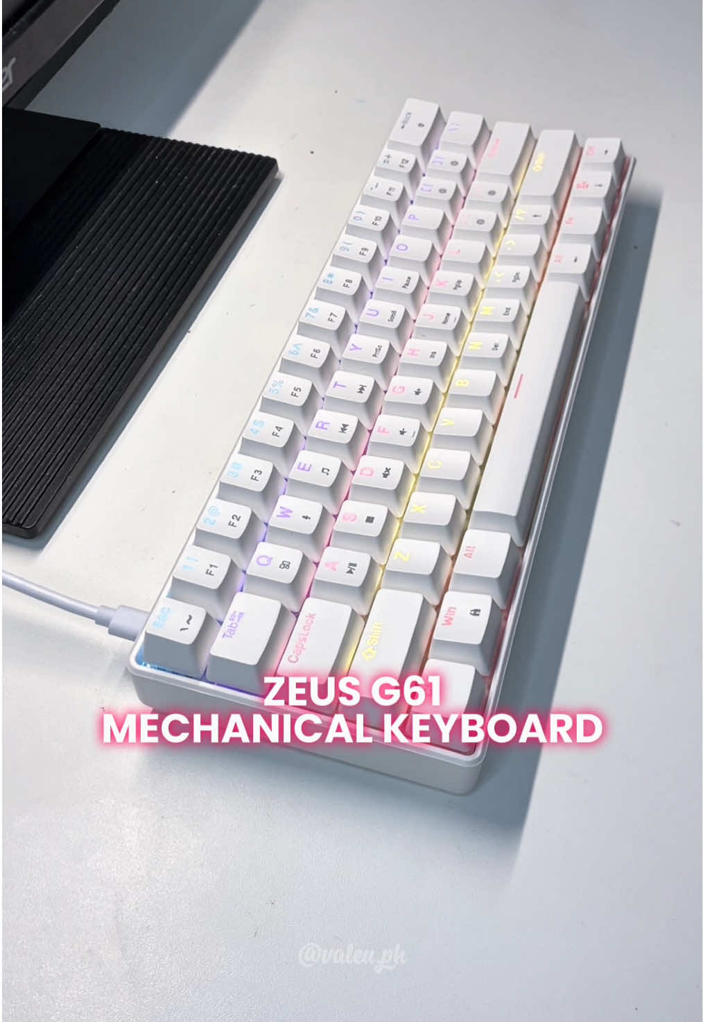 Try this Zeus G61 Mechanical Keyboard! Ultra-compact 60% design for maximum functionality in a minimalist form. Perfect for sleek small desk setups and top-tier performance! #zeusphilippines #zeuskeyboard #zeusg61keyboard #mechanicalkeyboard #gamingkeyboard #rbgkeyboard #keebs #affordablekeyboard #keyboardasmr @ZEUS PHILIPPINES 