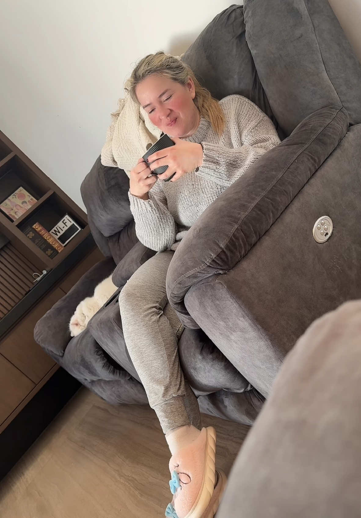 Ml hermana Dándome todas las razones por las que no puede ir al gym 😝