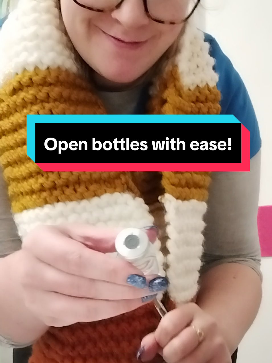 How to open a bottle of injectable medication 😉 #hack #medicalhack #veterinaryhack #veterinarynurse #medicine #injections 