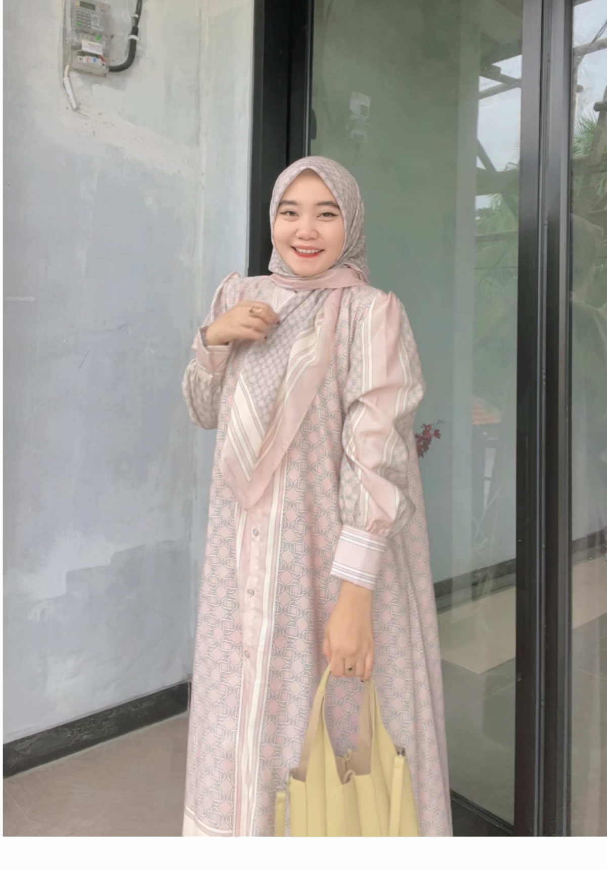 GAMUS+HIJAB+BROSS join live skrng harga ambyar  #gamislebaran #viral #lebaran2025 #gamiskekinian #cod #shellasaukia #besseller❤️ #sethijab #besseller❤️ #sethijab #ootdfashion 
