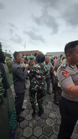 Alhamdulillah ya allah terimakasih🤲🏻 selamat pelantikan adeku cantik, masih berlanjut ke pendidikan selanjutnya semoga semakin kuat😁🤭🩷🌸🫶🏻🌈💝🤲🏻😍☀️🌼🥳🌹💝  #pelantikan #tni #kowad #pk32 #fyp #tniad 
