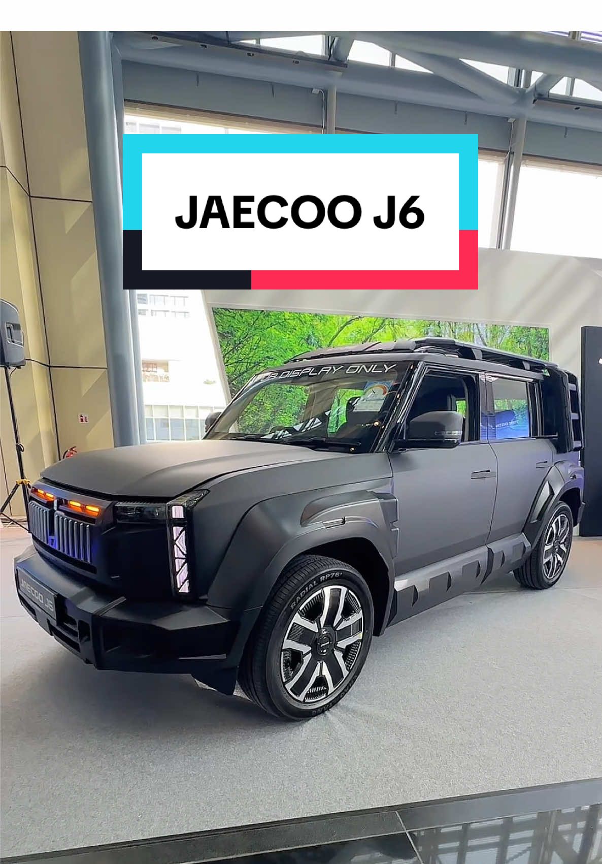 CAT B EV car from only $192,888?  Wow. Jaecoo J6 looks good and value for money especially when CoE is at 120k. AWD, panaromic roof , 400k rbage , 40 min DC to full charge, 10 year battery warranty and 10 year free servicing , road tax at $2100z  Juat too good to be true. Deal only at Singapore Motorshow 2025.  #jaecoo #singaporemotorshow #awd #coe #ev #sgdeals