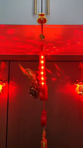 Vòng hoa trang trí Tết có đèn Led #vonghoatrangtritet #vonghoa #trangtritet #tet2025 #tiktokshoptet #samtetbaovui 