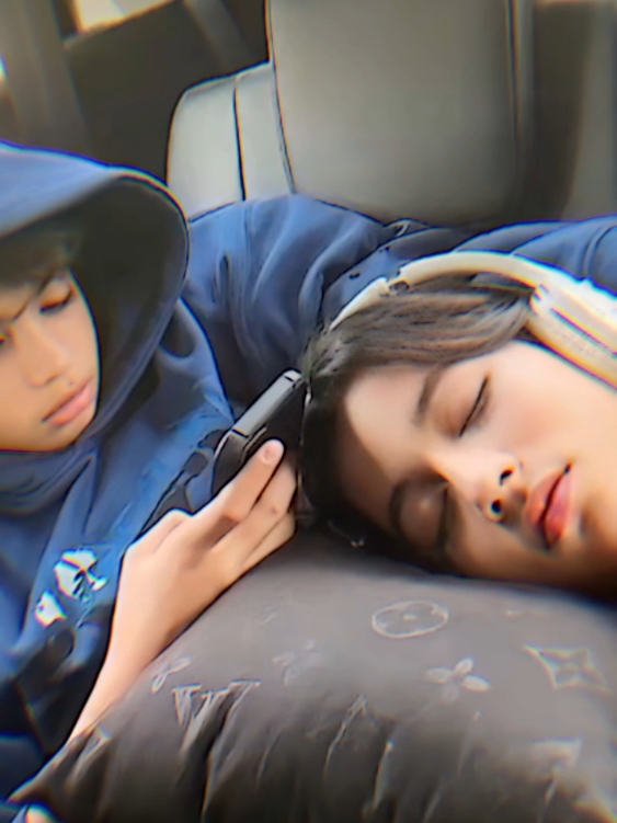 #fypfiralシ ku kira pacaran ternya kk adik☺️#fypfiralシ #sofiashireen #alifikry #likeygbanyakbiarfyp #alifikry di#asmaragenz