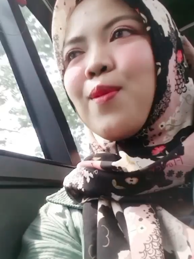 Perempuan Pipi bakpau yang semakin menggembang 🥰  #cahyya 