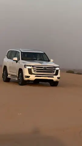 arabic song❣️ #BlackTikTok #lx570 #foryoupage #trending #tiktok #fyp #foryoupage #trending #viralvideo #tiktokviral #whitetiktok #car #offroad4x4 #v8 #landcruiser 