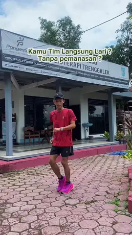 Halo Runners,  Siapa Nih yang masih suka langsung lari tanpa pemanasan (warm up) terlebih dahulu ??  Pernah mengalami cedera karena kurang pemanasan ??  Atau Masih Binggung Apa aja pemanasannya ??  Simak Video diatas ya 👌 #CapCut #fisioterapi #Running #warmup #pemanasanolahraga #olahraga #lari #cedera #injury #fyp #edukasi #sepatu 