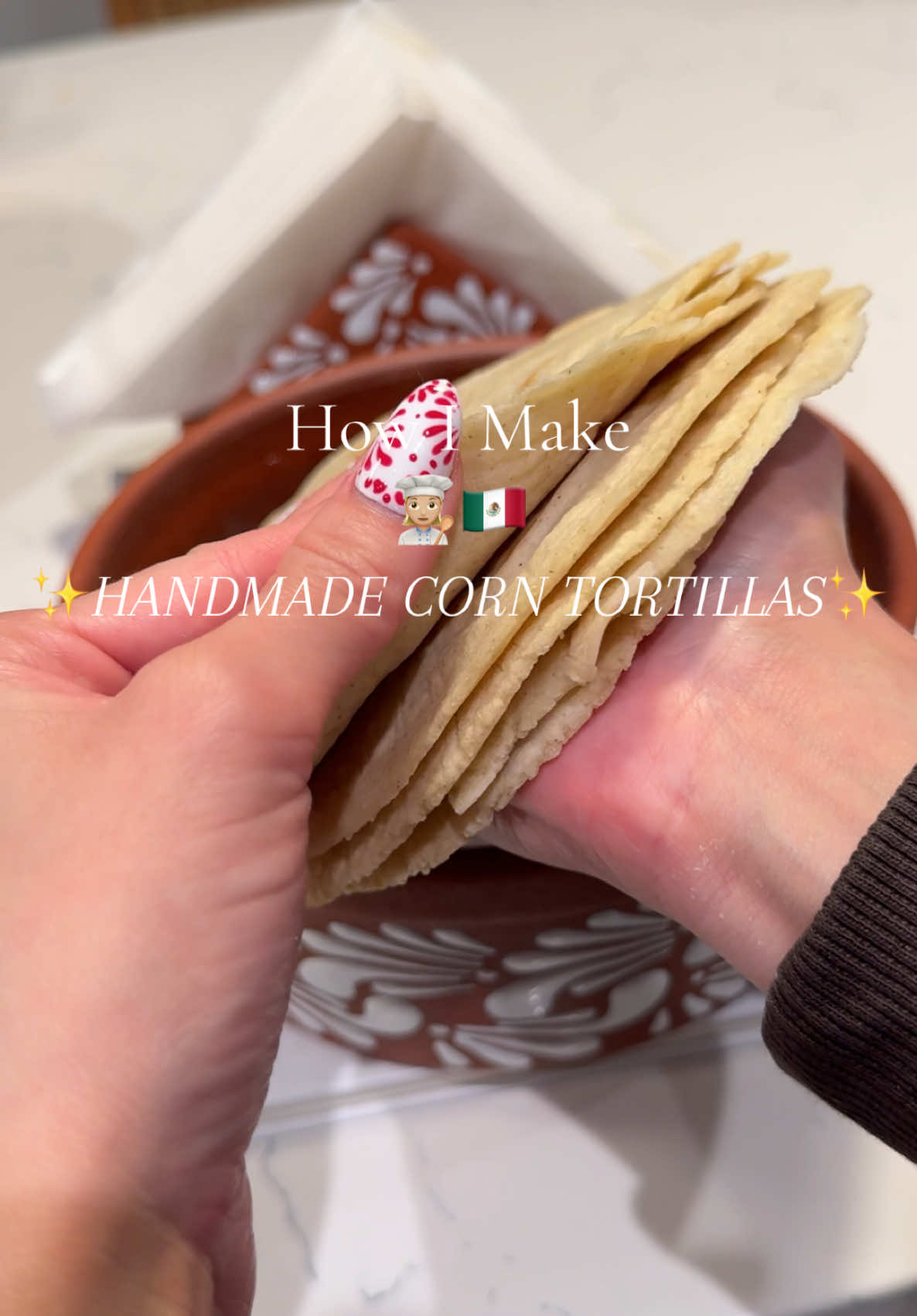 Learn how I make my handmade corn tortillas 😛  #creatorsearchinsights #recetas #masaparatortillas #tortillas #tortillasdemaiz #corntortillas #handmadetortillas #tortillashechasamano #cooking #mexicanfood #recipes #recetas #cookwithme 