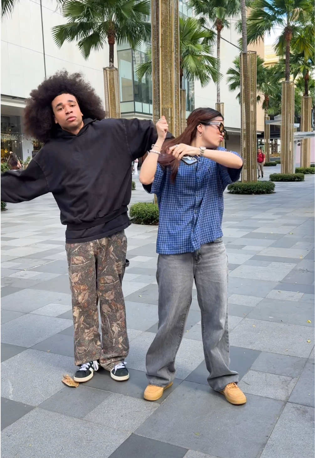 look whos in the philss 🇵🇭 @noelgoescrazy 👑🫵🏼