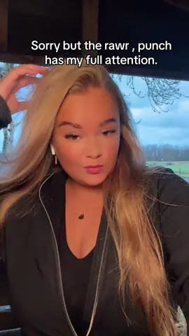 Echt bij iedereen vind ik dit die rawr zo enig #foryoupage❤️❤️ #boerenmeid🚜🌿🐄🌧☀️ #voorjou #vjp #farmlife #lach #voorjoupagina #paardenmeisje #blondehair #wintervibes #horse 