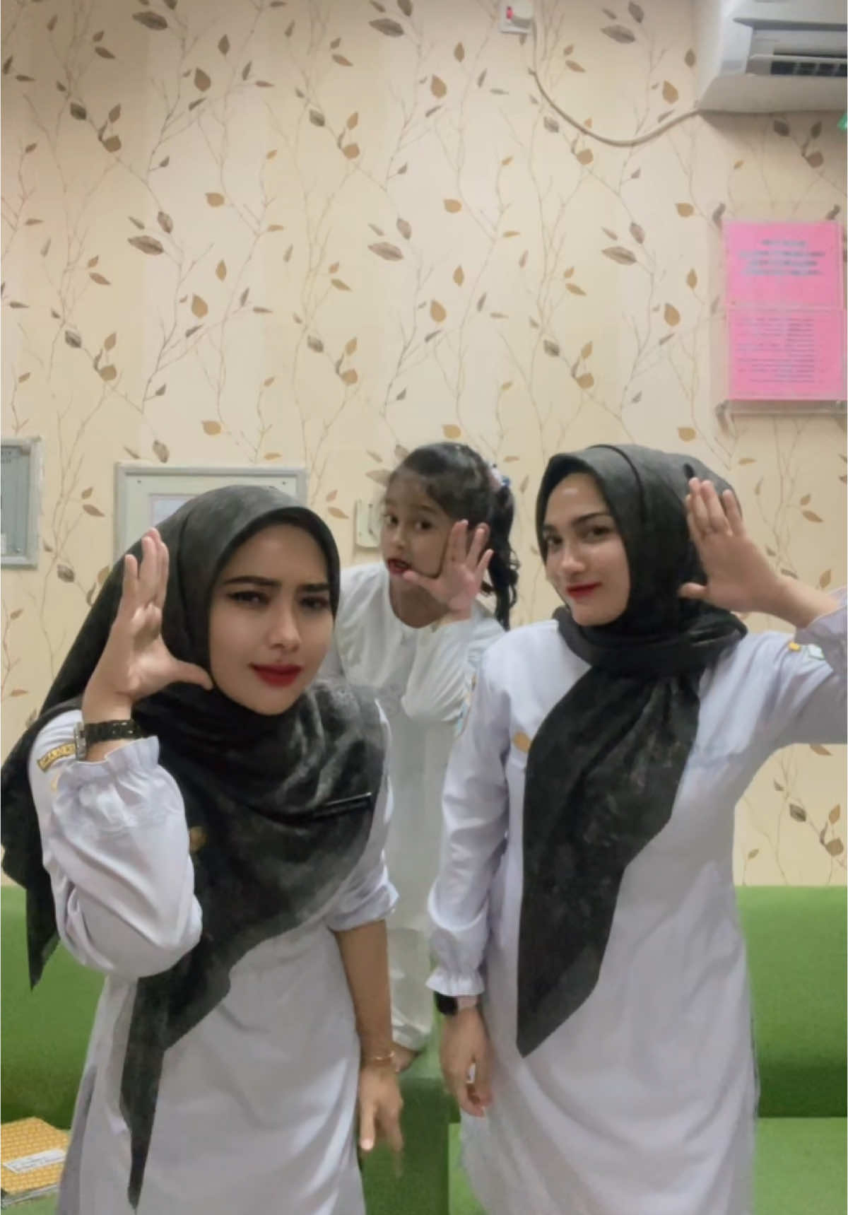 Kata kata hari ini guyss 😅@Vina 