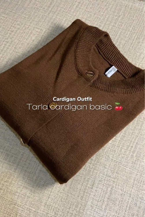 Tarla cardigan basic ini warna espresso cakep bgt kamu harus punya 🤍 #cardigan #cardiganrajut #cardiganoutfit #rekomendasi #outfitideas #outfitinspo #ootdfashion #fyp 