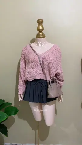 ⋆˚𝜗𝜚˚⋆ #cardigan #knittedcardigan #sweater #longsleeve #OOTD #outfitideas #TikTokFashion #trending 