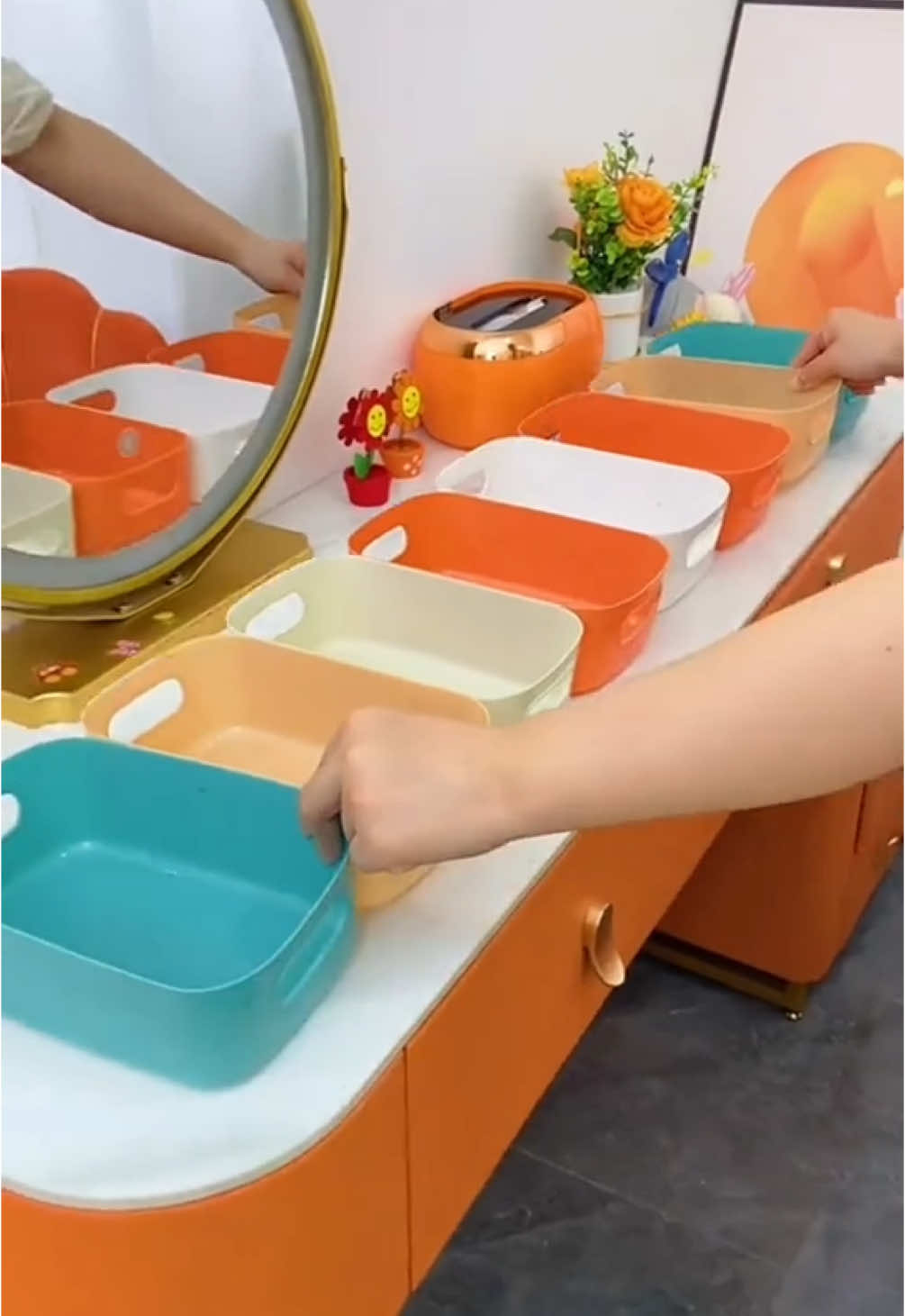 Hộp Nhựa Đựng Đồ Đa Năng Có Quai Cầm #giadungthongminh #giadungtienich #phukien #thienduyen #giadungthienduyen #khosigiadung #dodungtientich #tongkhogiadung #hopnhua