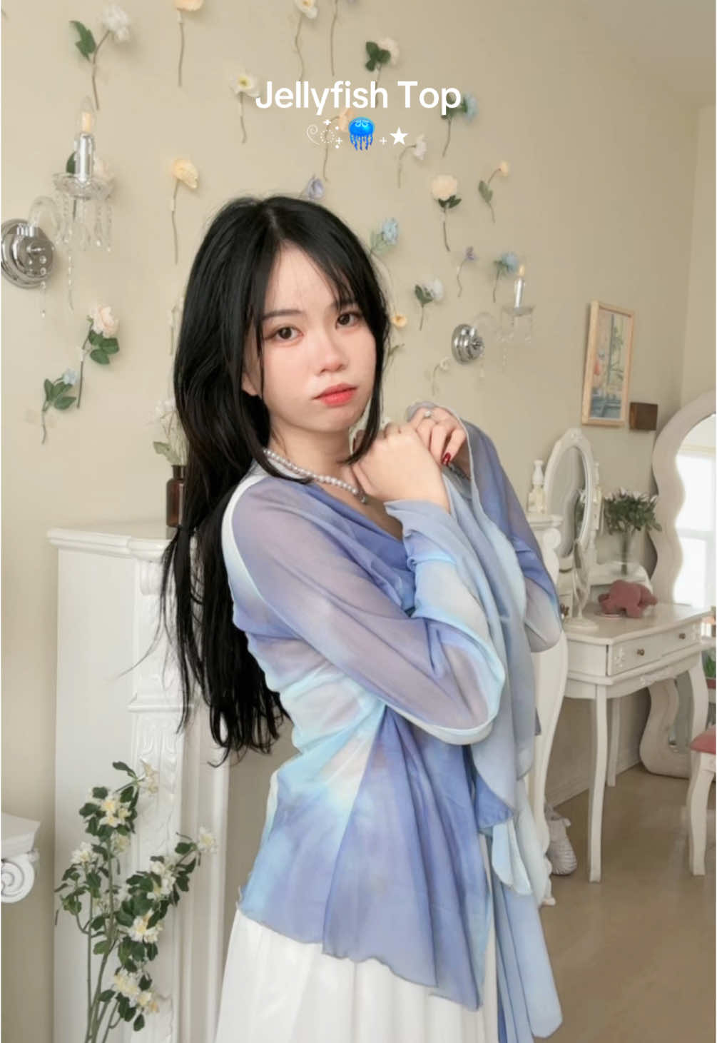Jadi suka pakai Jellyfish Top ala ubur-ubur 🪼 #OOTD #douyin #outfit #outfitideas 