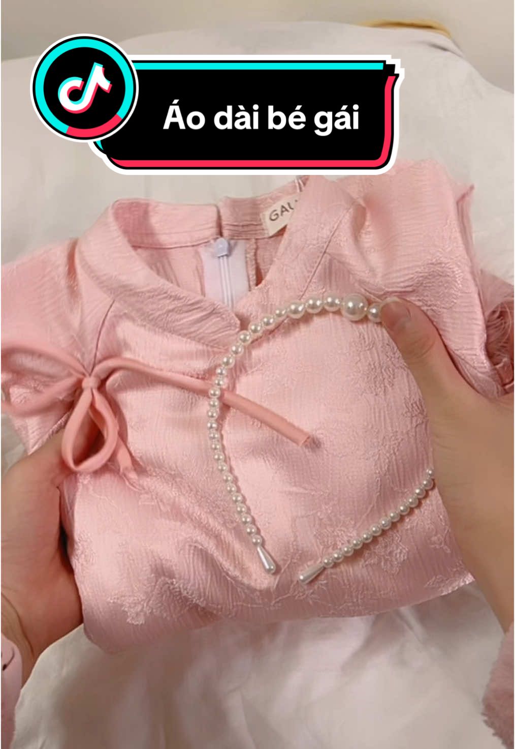 Áo dài bé gái phối lông vũ siêu xinh ạ #aodaitet2025 #aodaibegai #aodaicachtanchobe #aodaicachtan 