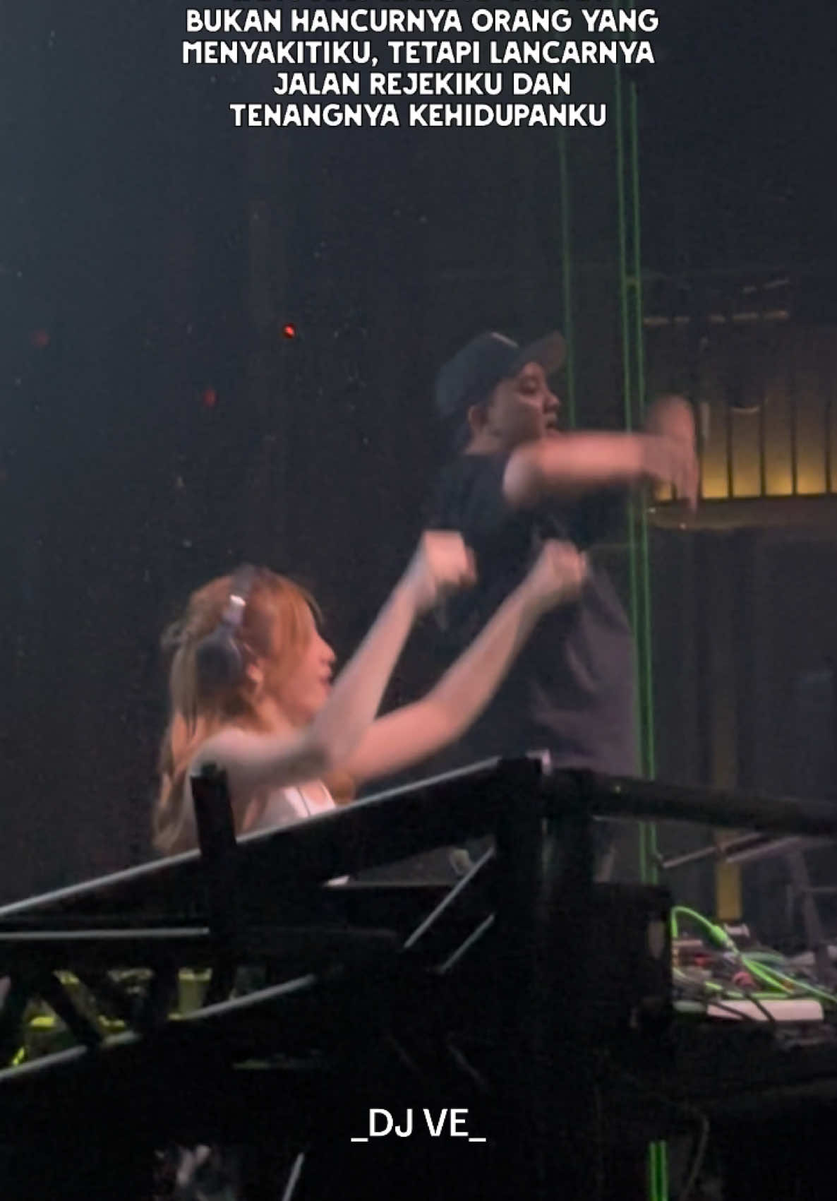 #djevent #djeventsemarang #fdjsemarang #semarang24jam #semarangdugem #semarangclubbing #goldentigersemarang #goldentigerclub #hollywingsindonesia #clubbing #angellove #fyppppppppppppppppppppppp #fyp 