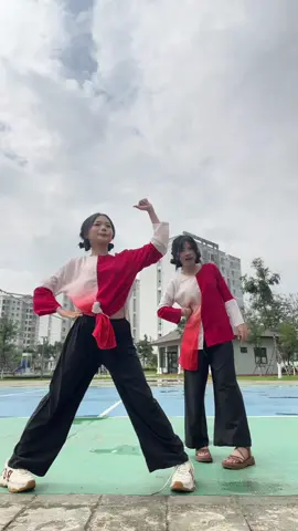 MOIEM(dc: @Em gái NguyenTrang✨) #xh #xuhuong #ilovetiktok #wrxdie 