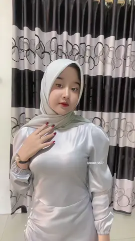 elora dress satin silk premium baju fashion wanita kondangan slim body fit kekinian🩶✨ #dress #eloradress #satin #silk #silkpremium #bajufashion #kondangan #slimbody #bodyfit #kekinian #ootdhijabstyle #ootdfashion #ootdhijab #fyppppppppppppppppppppppp 