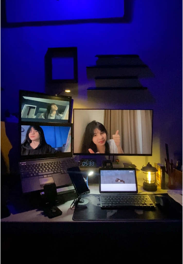 Dedek @jkt48.trisha  #setup #desksetup #dreamsetup #komputer #jkt48 #jkt48newera #trishajkt48 