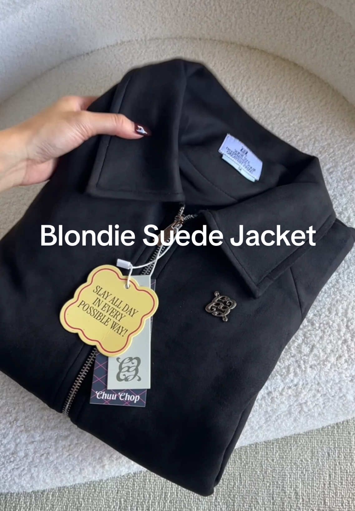 แจ็คเก็ตหนังกลับ สีใหม่ 👀🖤 #chuuchop #ชูช็อป #chuugirls #tiktokshopfashionweek 