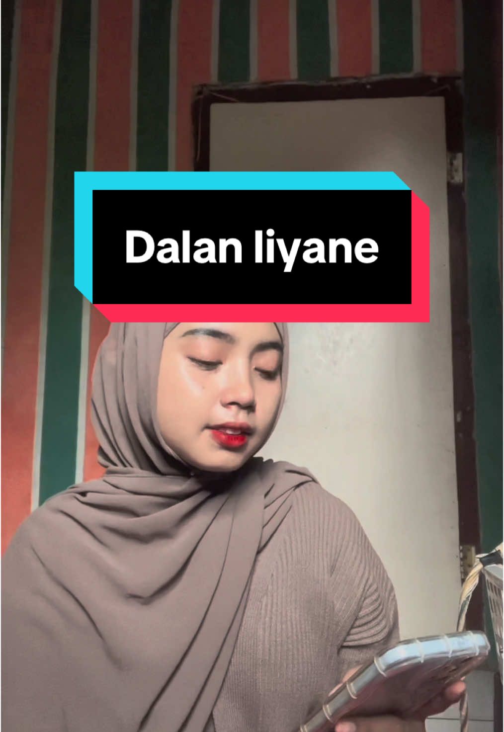 Dalan liyanee  #dalanliyanecover  #lagujawa  #fypage  #coversong  #yxzbca 
