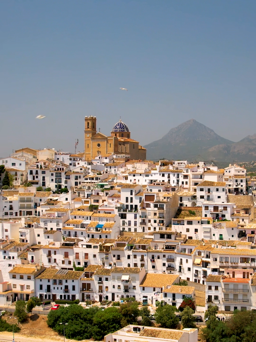 Altea 🌞🏖🌴🛥🇪🇦❤️ #costablanca #valenciana #españa #altea #alicante #viaje #travel #spain #dronevideo #droneview 
