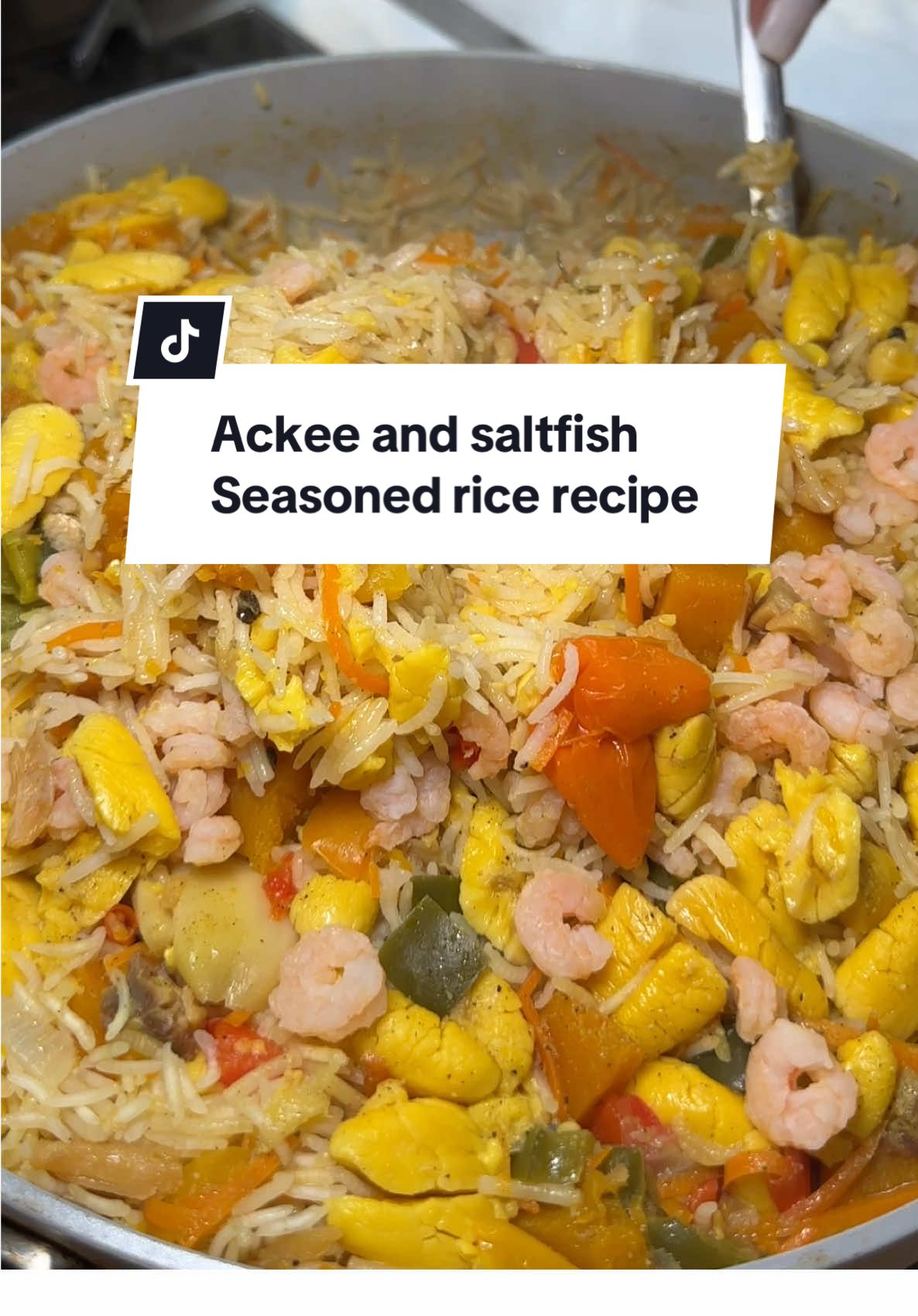 Replying to @Moody Thunda 😈 ackee and salt fish seasoned rice  #jamaicanfood #seasonedrice #ackee #saltfish #ackeeandsaltfish 