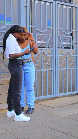 SURPRISED RANDOM DUO WITH FLOWER'S #kaaradanajobu #BESTOFTHEBEST #jobumakeens #FYP #comedy #PRANKGURU #jobu #kessgame  CLICK THE LINK ON MY BIO TO REGISTER FOR KESS GAME AND PLAY 