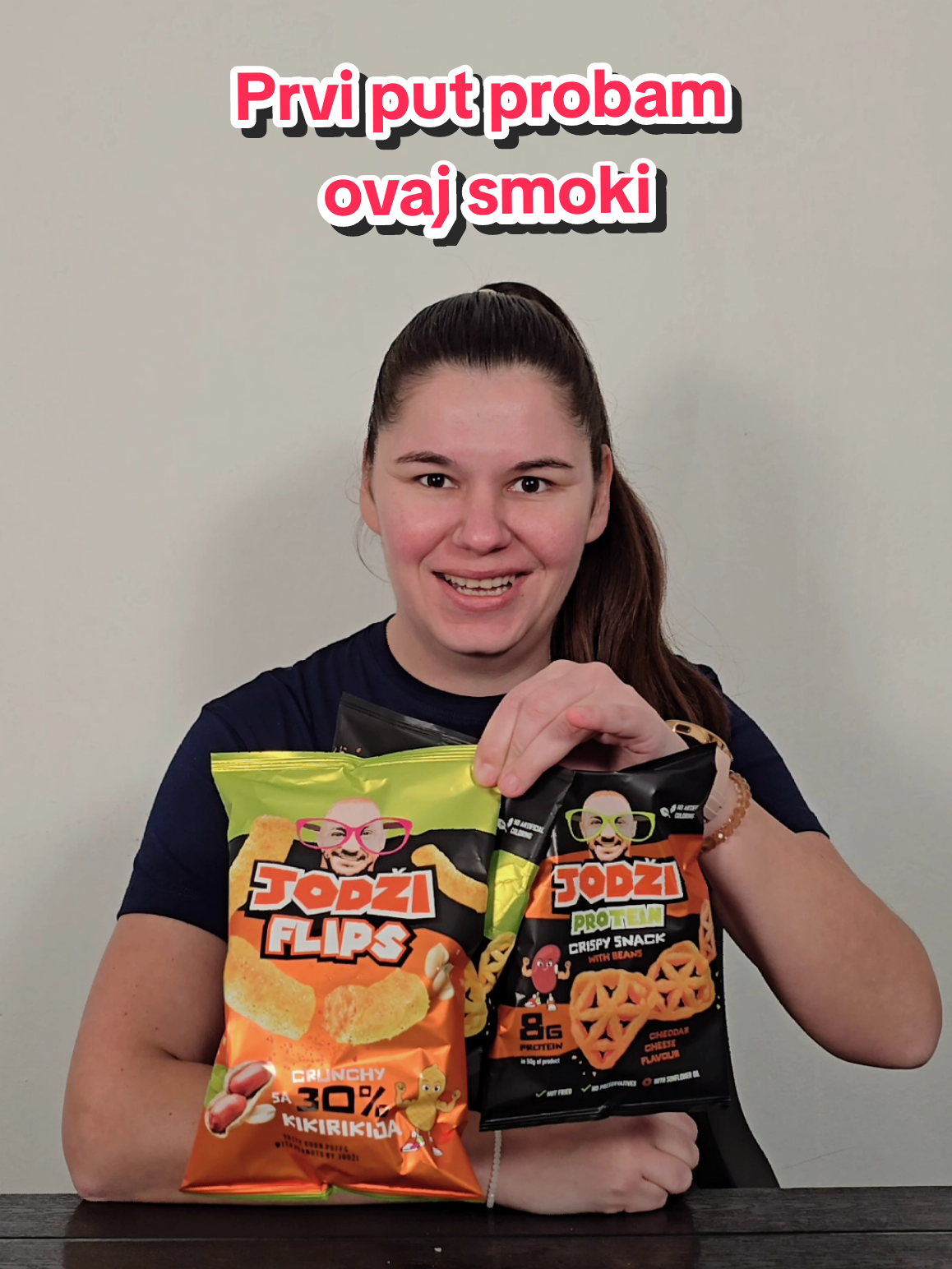 Probam Jodži smoki😋 #fyp #jovanajovic #flips #jodziflips #prviputprobam #snacks 