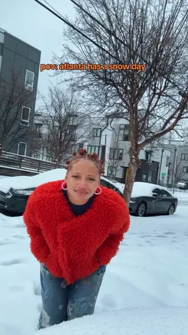 y’all seeing this chat?!?!?  #viraltiktok #fypシ #explore #explorepage #fyp #chillguy #snow #snowedin #snowday 