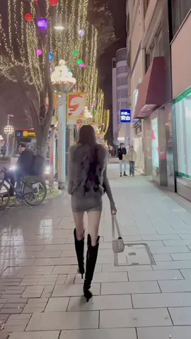 Năm sau con về nha 🥺#CapCut #tetxanha #nhatban 