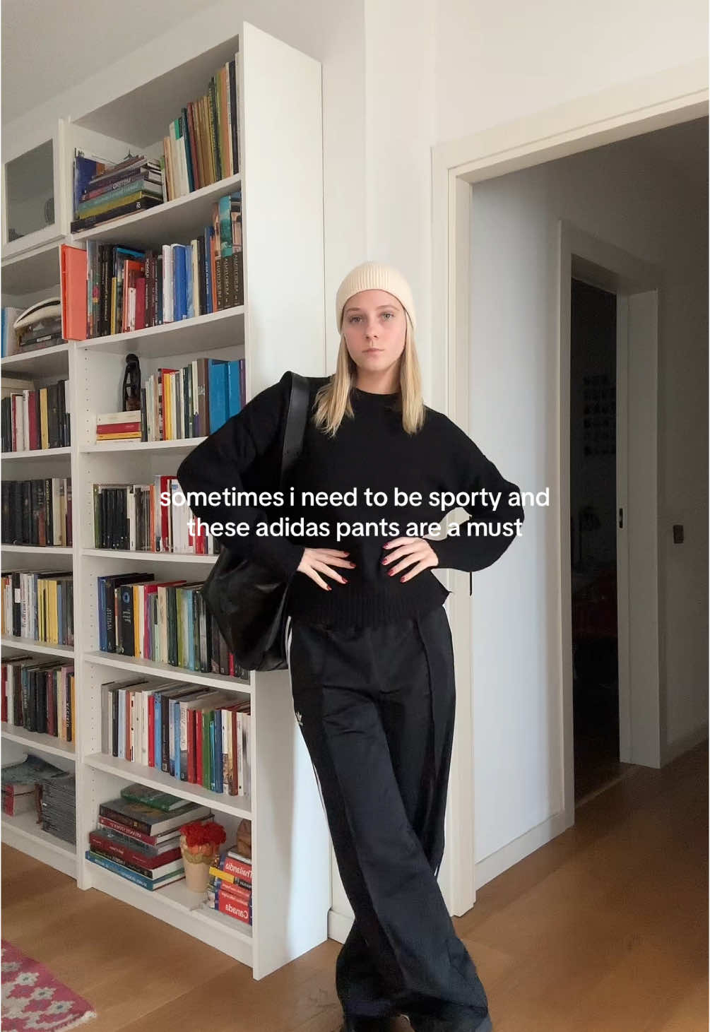 sporty looks >>> @adidas #fashion #fashiontiktok #fashiongirlies #OOTD #fitcheck #fashioninspo #sporty #sportygirl #fyp 