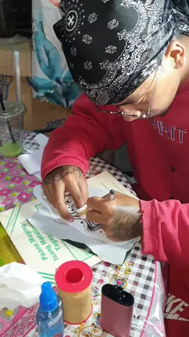 Absturak 💉💉 #tattoo #tattoodesign #minimaltattoo #tattooideas #tattooartist #fyppppppppppppppppppppppp #tattoo #fypage 