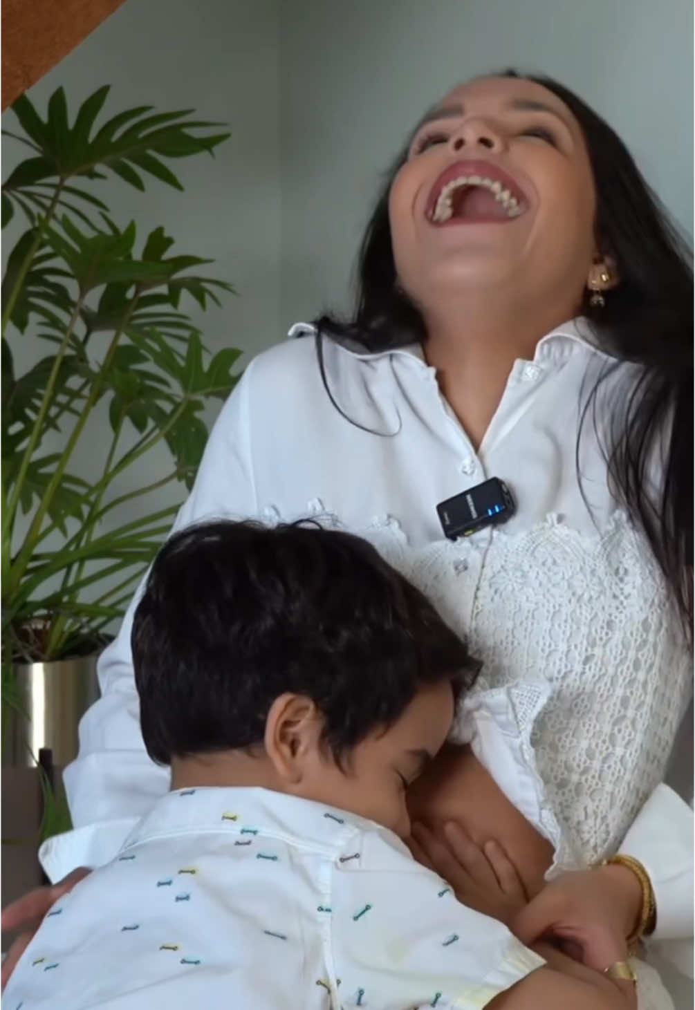 NUEVO EP DEL YOGA PODCAST - MOVE THE ENERGY WITH #JITIVOZ 🥹❤️ Invitado favorito! Mi hijo adorado #podcast #cute #comico #humortiktok #lactancia #lactanciamaternaexclusiva #lactanciamaterna #yogapodcast #vidademama #fyp #parati 