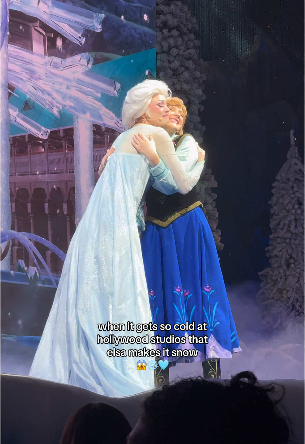 jk jk it snows everday during the frozen sing-along 🩵 #disneyworld #disneyparks #disney #frozen #frozensingalong #letitgo #elsa #elsaandanna 