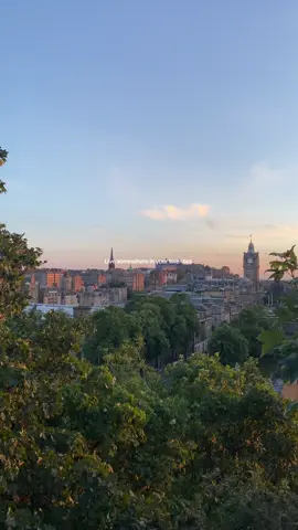 The best decision I’ve ever made was moving to Edinburgh 🌟 #edinburgh #Scotland #onedaynetflix #inspirational #moving #twenties #quote 