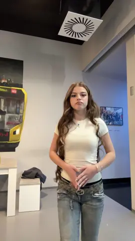 LEFT RIGHT 