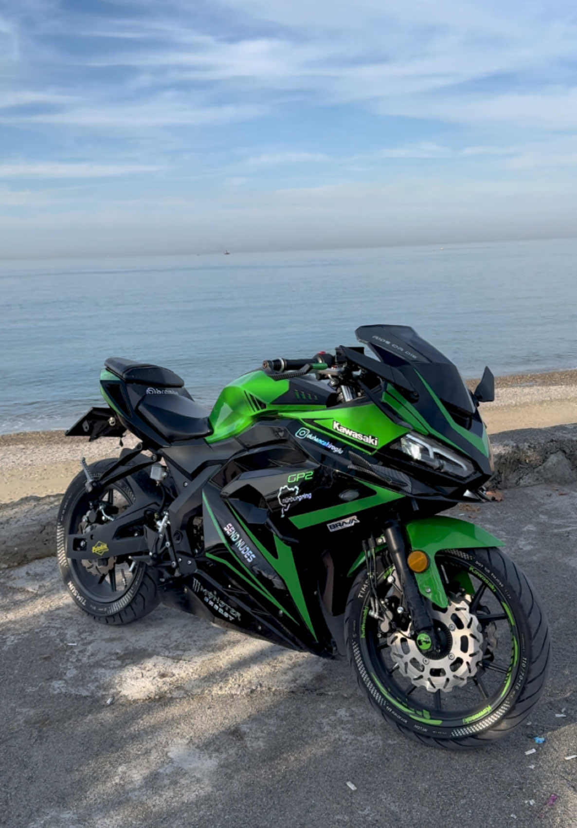 Kaderim ellerinde💚 #67AET661 #kawasaki #ninjah2r #keşfetbeniöneçıkar #fyppppppppppppppppppppppp #s1000rr #motorclub #keşfet #gp2 #zx10r #keşfetteyizzz #motorcycle #motorcycle #öneçıkar #h2r 