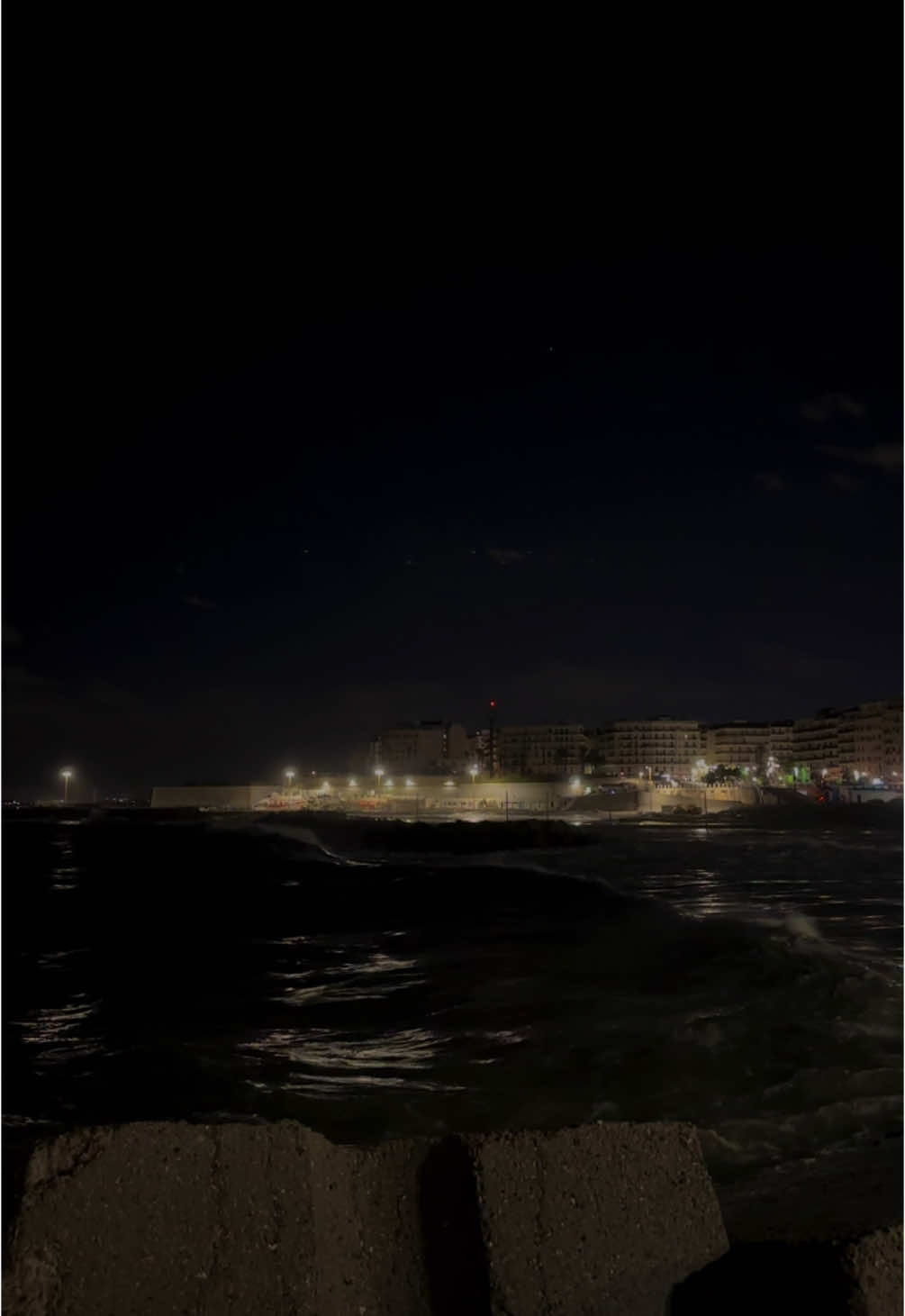 1:15 am not sleeping yet  #fyp  #fouryou  #pourtoi #beach #vibes #waves #nasheed #calm #night 