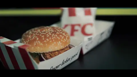 🥲Waneer ze je vraagt als je al hebt gegeten #suriname🇸🇷 #learnfromgesje #kfc @KFC Suriname 