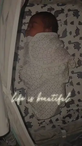 Being home with Naim and Naji 💙 No one means more to me than these two 🥰  #maternityleave #boys #postpartum #multitasking 