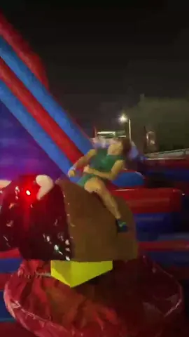 marina en toro#marinagold #diversion #juego #parquedediversiones #kick #clips #peru🇵🇪 @marinagoldtiktok