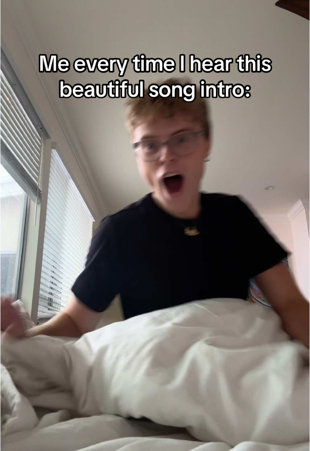 I LOOKED IN MY REARVIEW MIRROR ANDDDDD