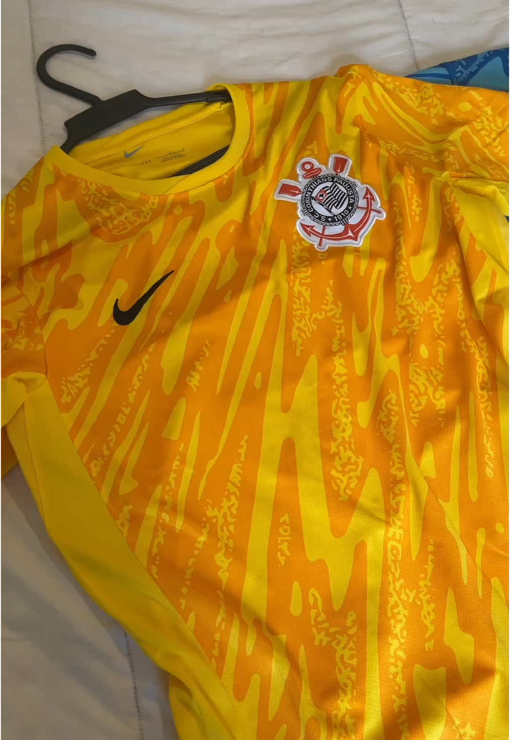 As camisas do Hugo Souza do Corinthians que comprei na Shopee #futebol #camisasdetimes #camisasdefutebol #goleiro 