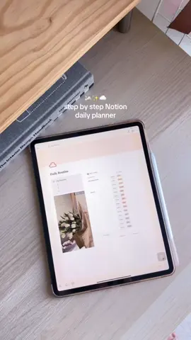 Beginner tutorial for a simple daily planner on Notion with your iPad 🦢✨☁️#notion #notiontok #notionapp #DailyRoutine #dailyplanner #ipadplanner #ipad 